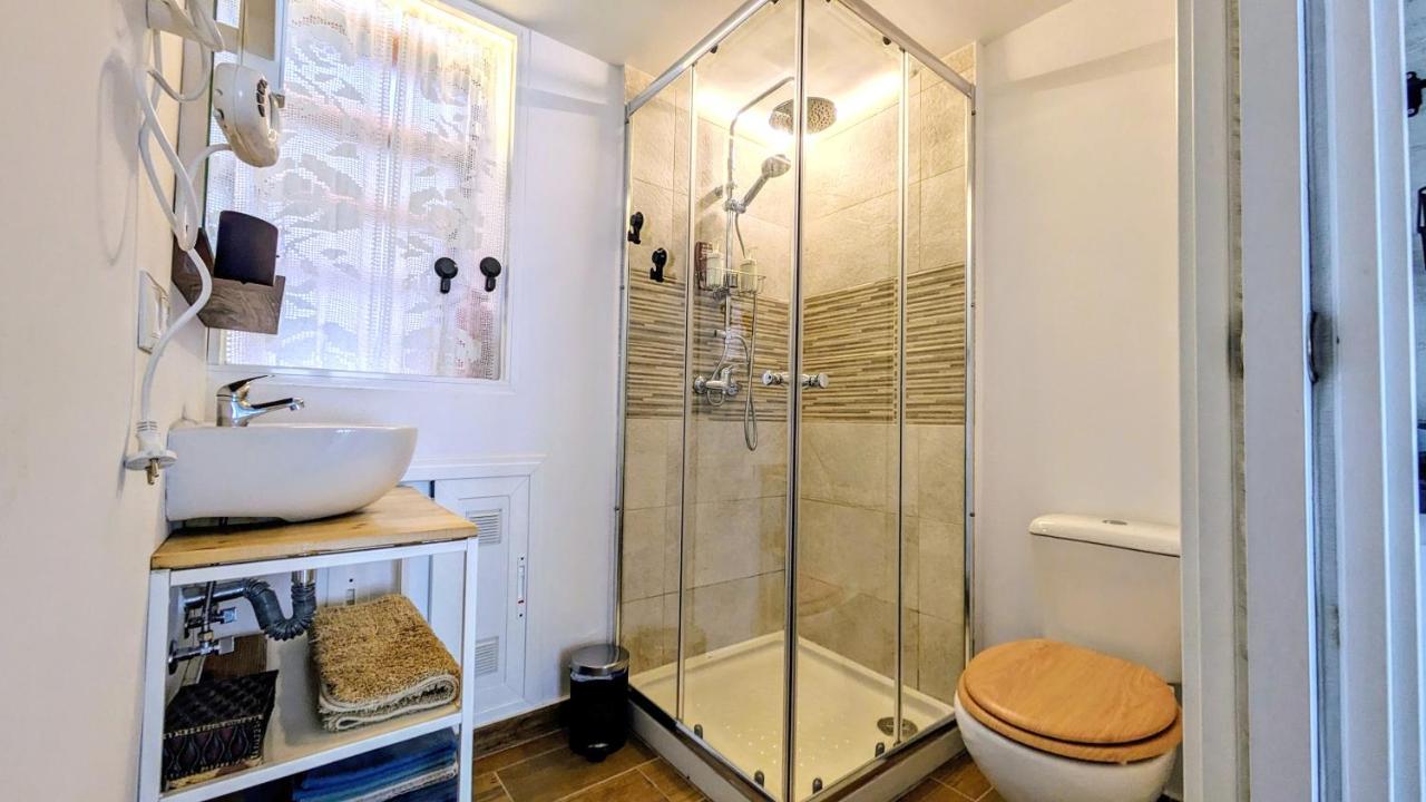 Suite Duplex Con Terraza Independiente Brunete Exterior foto